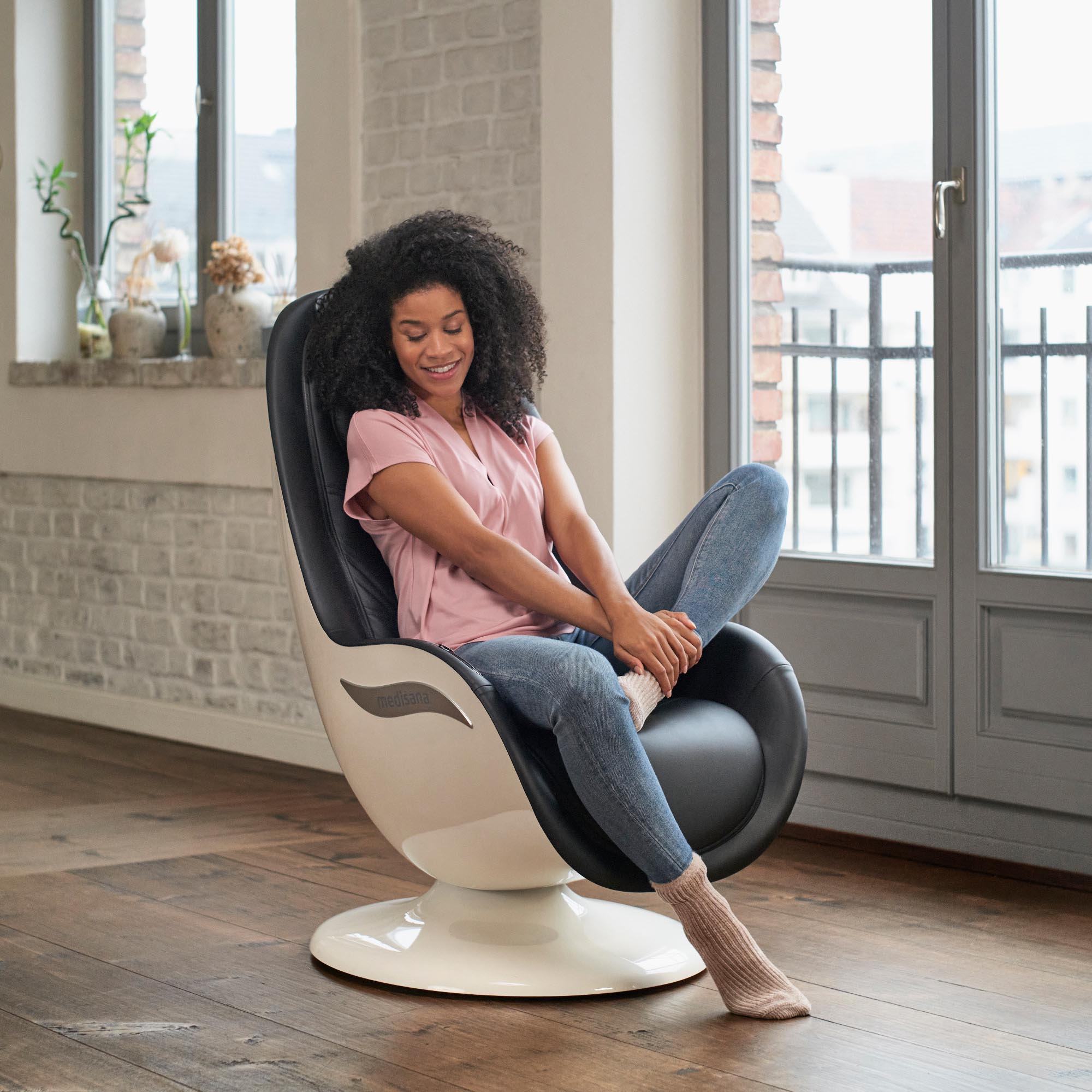 RS 660 | Lounge Sessel mit Massagefunktion und Hocker